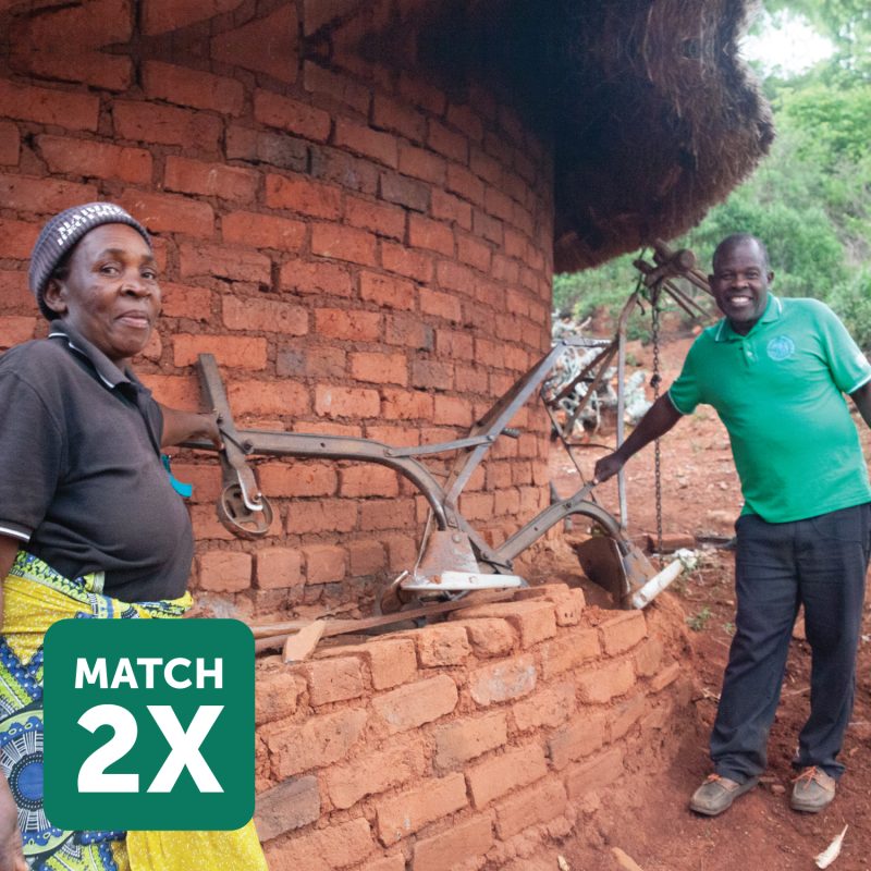 ADRA Canada Gift Catalogue Equip-Farmers-with-a-Conservation-Agriculture